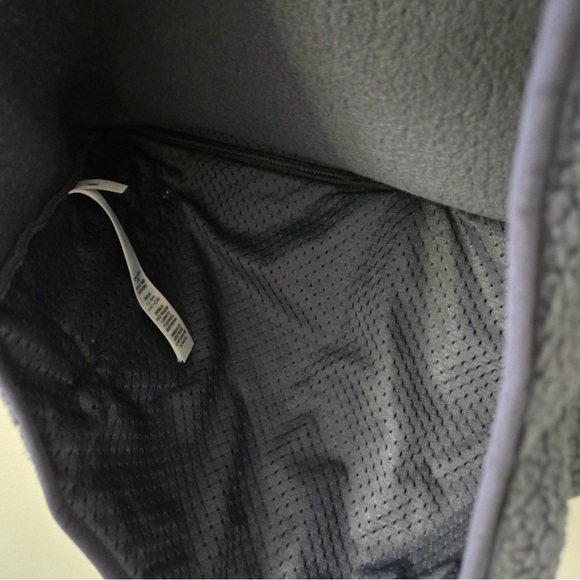 Patagonia women's retro pile marsupial fleece pullover never worn NWOT - Picture 7 of 8